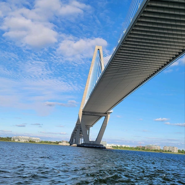 Foto diambil di Arthur Ravenel Jr. Bridge oleh Andrew M. pada 5/9/2022