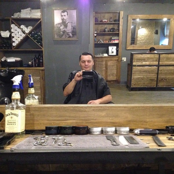 8/31/2014에 Evgeny K.님이 Cutlers Barber shop에서 찍은 사진