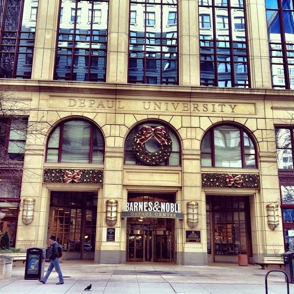 Barnes Noble The Loop Chicago Il