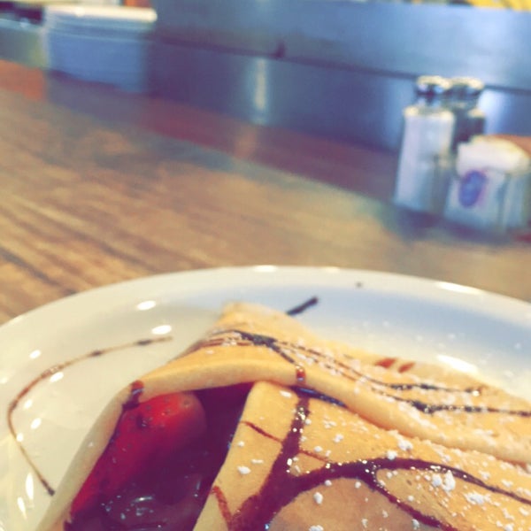 Photo taken at Crepes n&#39; Crepes by Mohammed A . on 3/2/2016