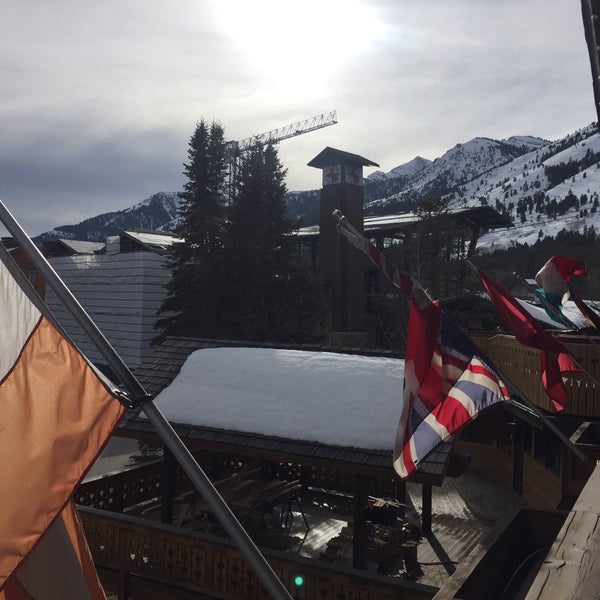 Photo taken at Alpenhof Lodge by Yvette on 3/12/2016