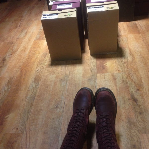 Dr martens gardens mid valley sales