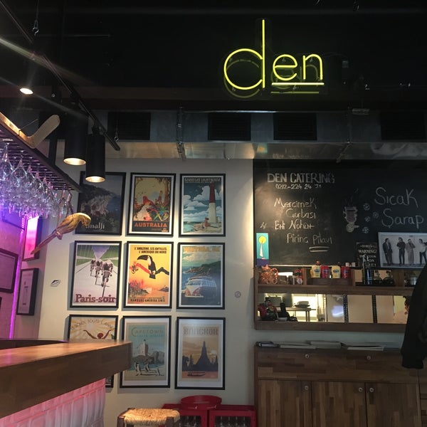 2/20/2017 tarihinde Hilal M.ziyaretçi tarafından Den Cafe'de çekilen fotoğraf