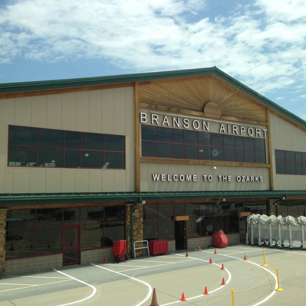8/6/2013 tarihinde Jeff S.ziyaretçi tarafından Branson Airport (BKG)'de çekilen fotoğraf