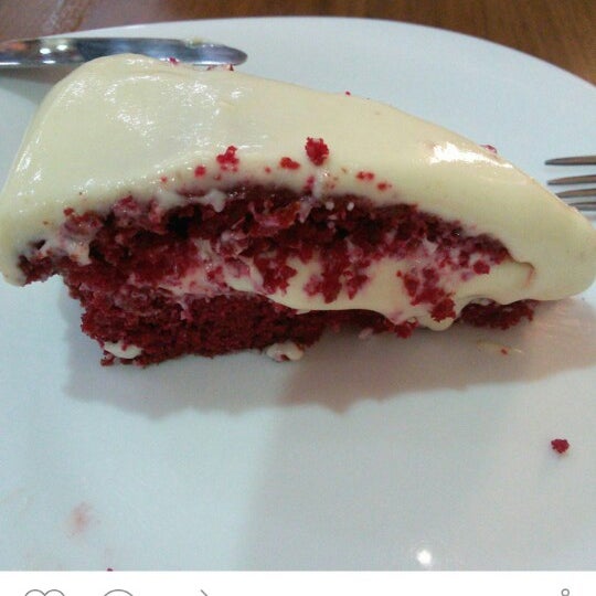 Hj: Red Velvet Cake! :-)