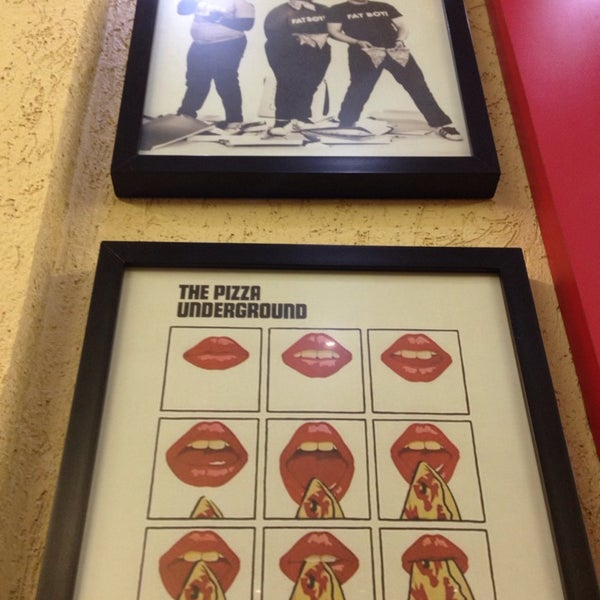 Foto diambil di Luigi&#39;s Pizzas oleh Nilziane M. pada 3/30/2014