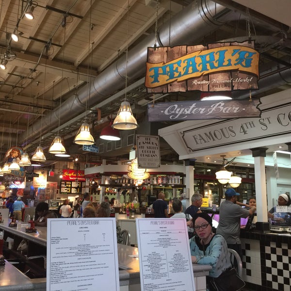 6/21/2016 tarihinde Lauren L.ziyaretçi tarafından Reading Terminal Market'de çekilen fotoğraf
