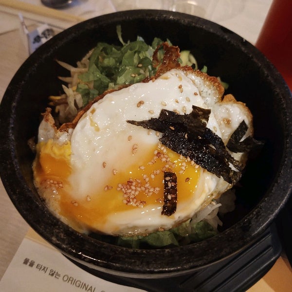 Foto tomada en Woo Chon Korean BBQ Restaurant  por P S. el 4/27/2021