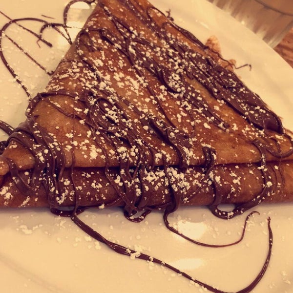 Photo taken at Crepes n&#39; Crepes by Ali .. on 9/30/2015