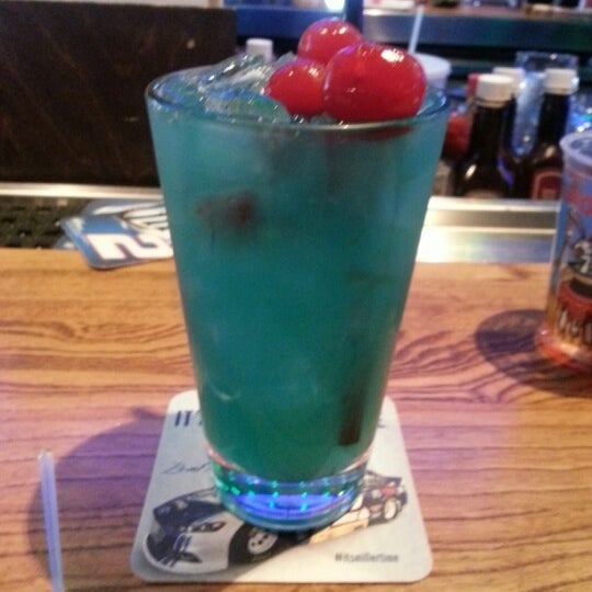 Photo taken at Chili&#39;s Grill &amp; Bar by Jessica on 3/11/2013