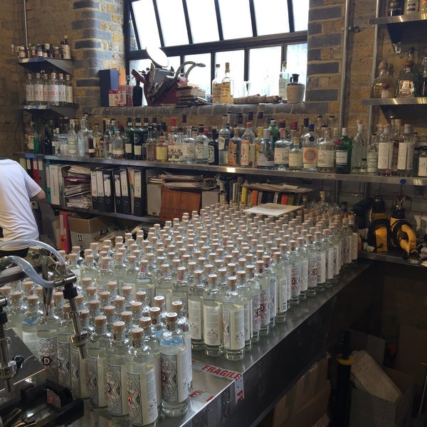 9/18/2015 tarihinde Tony B.ziyaretçi tarafından The London Distillery Company'de çekilen fotoğraf