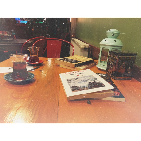 Foto tirada no(a) Cafe Yakut por Elif Y. em 1/24/2018