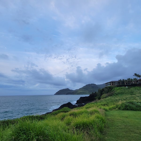 Foto diambil di Timbers Kauai Ocean Club &amp; Residences oleh erny pada 4/2/2023