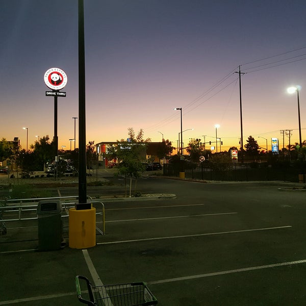 Walmart Neighborhood Market Bakersfield, CA
