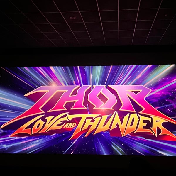 Cinemark Ridgmar 13 and XD 2300 Green Oaks Rd