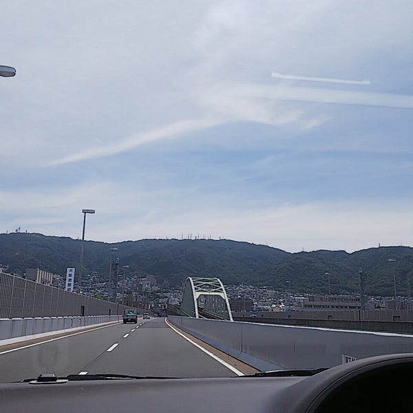 Photos At 近鉄けいはんな線 恩知川橋梁 東大阪市 大阪府