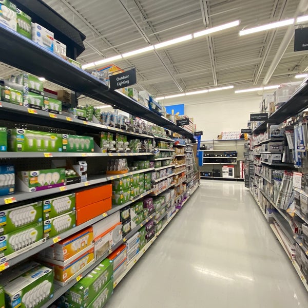 Walmart Supercenter - 10750 Westview Dr