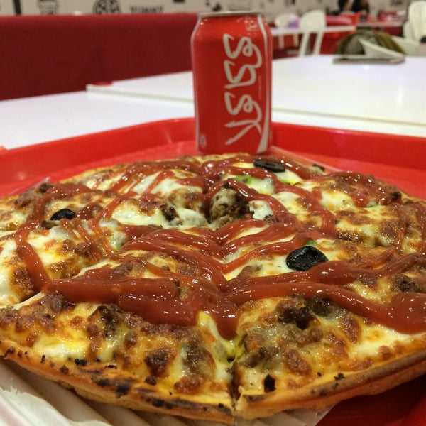 Savoring food. Q food. Логотип с буквой q. Q food. Миланская пицца.