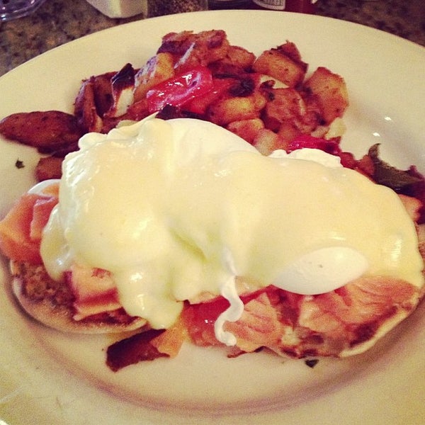 Marmalade Cafe American Restaurant in Calabasas