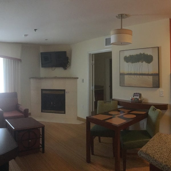 Fireplace rooms are the best. Full kitchen, even has an oven. The hotel seems brand new though it was built 6 years ago. I've stayed in plenty of Residence Inns, and this is by far the best one.