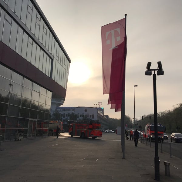 Foto tirada no(a) Deutsche Telekom Campus por René 🏃💨 S. em 4/3/2017