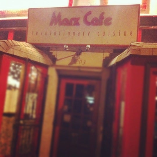 12/14/2012 tarihinde DJ C.ziyaretçi tarafından Marx Cafe'de çekilen fotoğraf