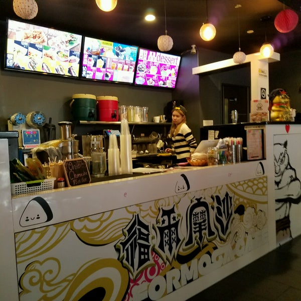 รูปภาพถ่ายที่ Formosa Cafe โดย Victor เมื่อ 2/25/2017