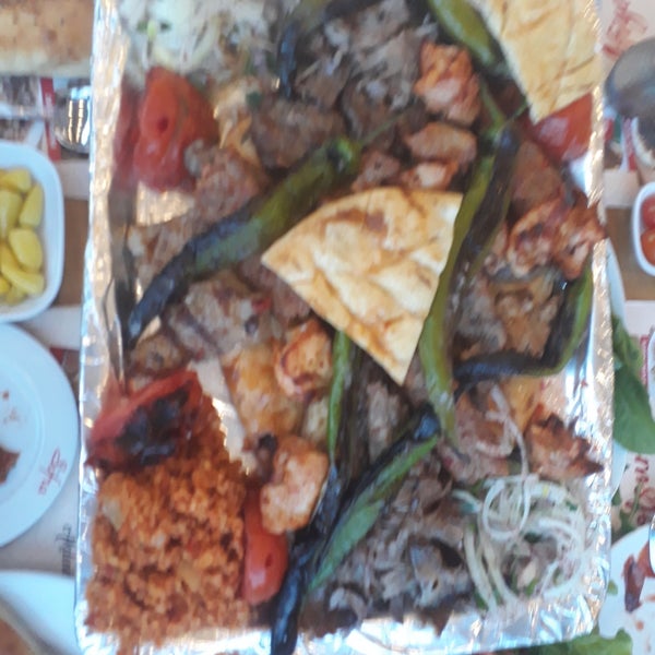 4/7/2018 tarihinde B❤ .ziyaretçi tarafından Divan-ı Sofra Restaurant'de çekilen fotoğraf