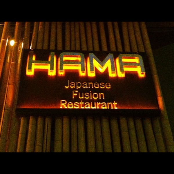 Foto tirada no(a) Hama Sushi por Bill F S. em 9/18/2012