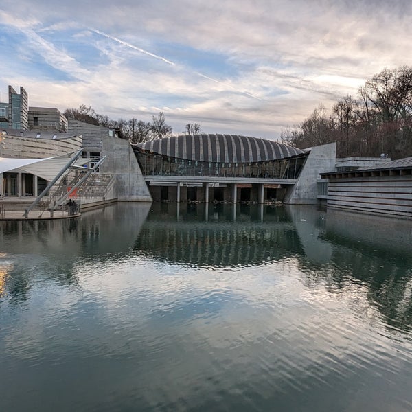 Photo taken at Crystal Bridges Museum of American Art by Taylor M. on 12/31/2022