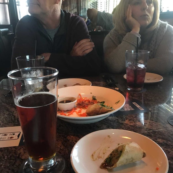 Photo taken at BJ&#39;s Restaurant &amp; Brewhouse by CLINTON D. on 11/25/2020