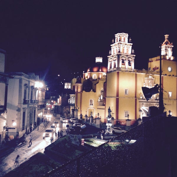 รูปภาพถ่ายที่ La Paz 38 โดย Edith E. เมื่อ 9/18/2015