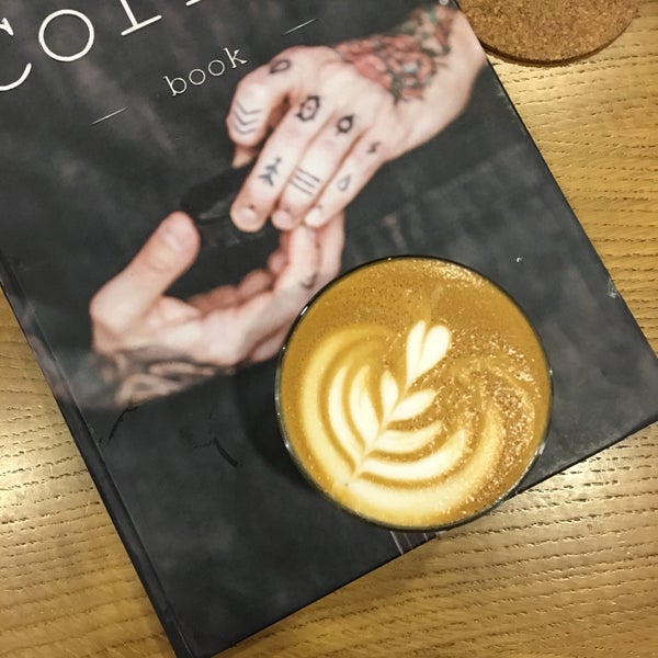 รูปภาพถ่ายที่ Double B Coffee &amp; Tea โดย Tanya เมื่อ 11/20/2019