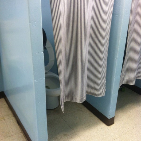 Magic Elm Skateland Roller Rink in Hanover