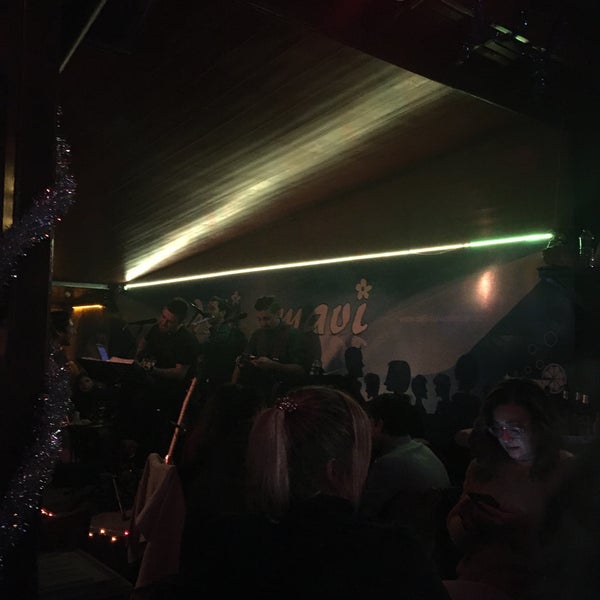 12/31/2019 tarihinde 🇹🇷 İsmail 🇹🇷ziyaretçi tarafından Deli Mavi Cafe &amp; Bar'de çekilen fotoğraf