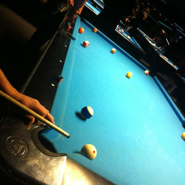 Das Foto wurde bei STIX Bar &amp; Billiards von Heth Y. am 1/4/2013 aufgenommen
