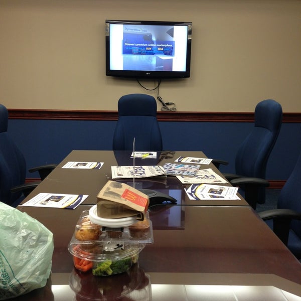 Dymon storage Queenswood Heights Ottawa, ON