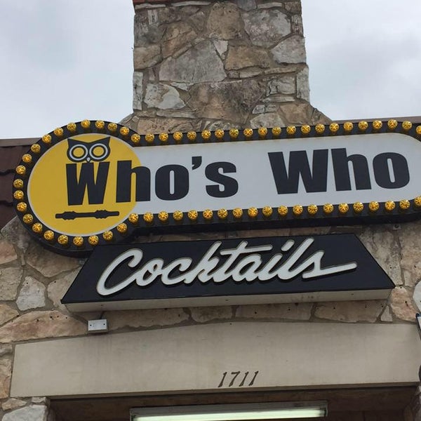 รูปภาพถ่ายที่ Who&#39;s Who Cocktails โดย Who&#39;s Who Cocktails เมื่อ 10/18/2016