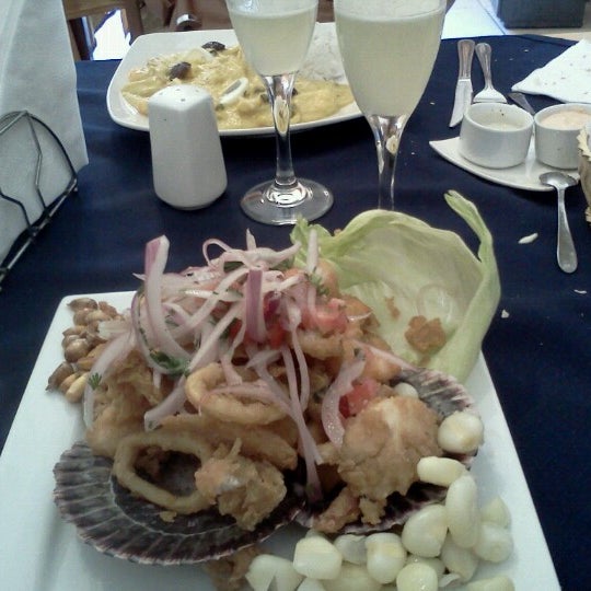 Foto scattata a Inca Pacha Restaurante da Cristian R. il 11/25/2012