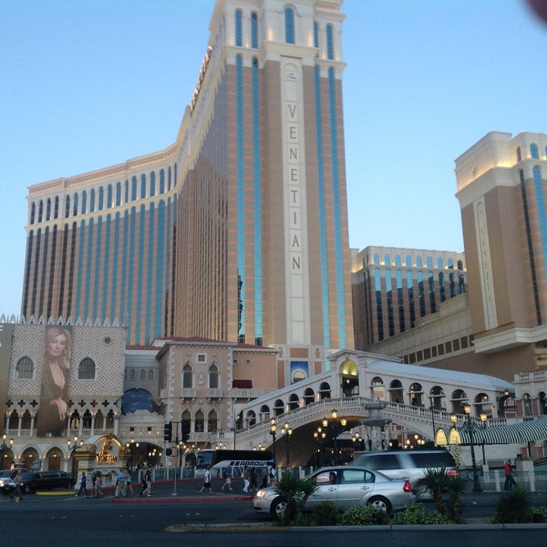 Photo taken at The Venetian Resort Las Vegas by Bruno F. on 4/25/2013