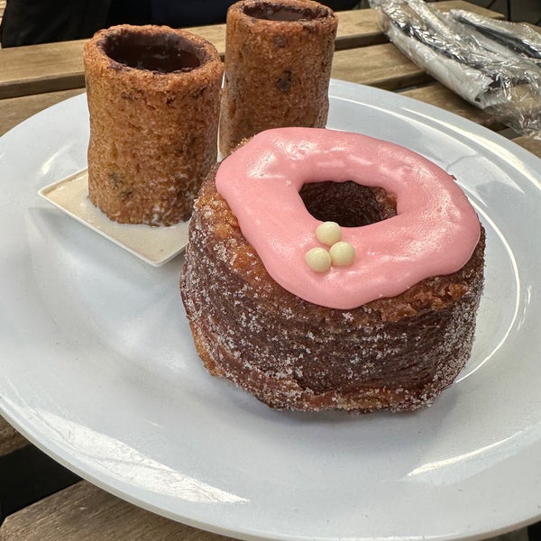 4/7/2024 tarihinde Faruk K.ziyaretçi tarafından Dominique Ansel Bakery'de çekilen fotoğraf