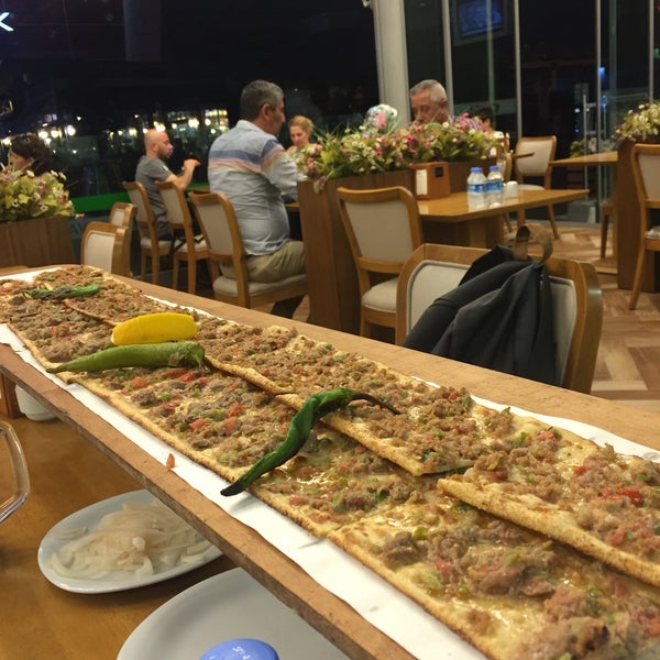 Foto tomada en Ovalı Konya Mutfağı  por YuNuS A. el 7/29/2016