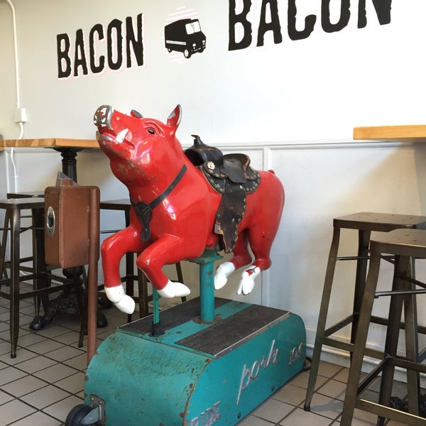6/8/2015 tarihinde Chase V.ziyaretçi tarafından Bacon Bacon'de çekilen fotoğraf