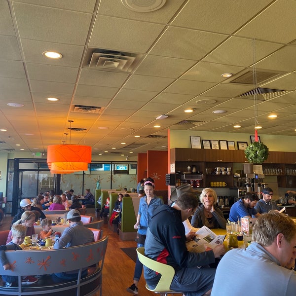 Photo taken at Snooze, an A.M. Eatery by Pattakin P. on 3/8/2020