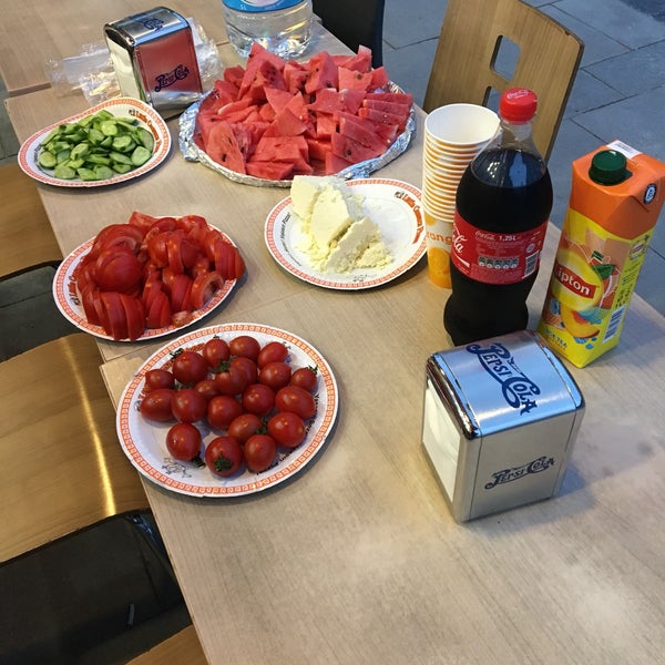 Little Caesars Pizza Petroliş Petrol İş mah. Üsküdar cad. No84/2