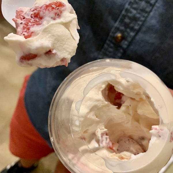 Scooter's Frozen Custard Chicago'da Dondurmacı