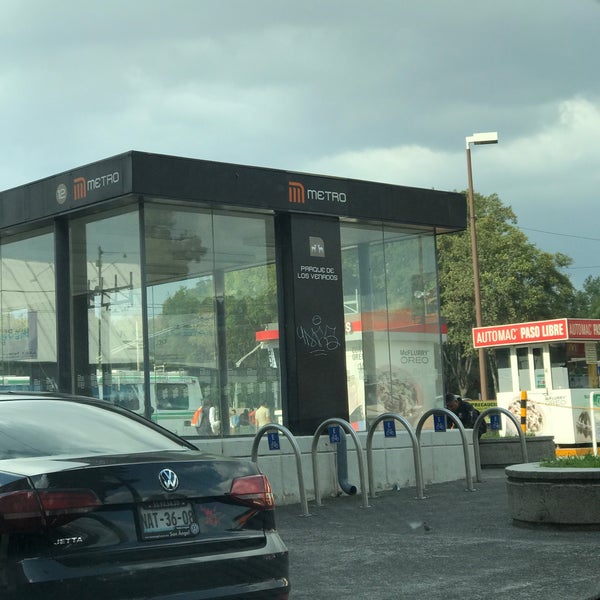 Fotos en Metro Parque De Los Venados (Línea 12) 9 tips de 860 visitantes