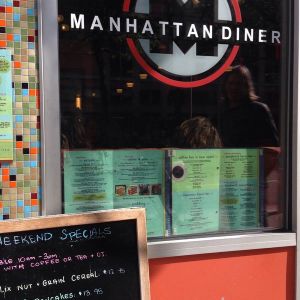 Foto scattata a Manhattan Diner da Olça Ö. il 9/27/2015