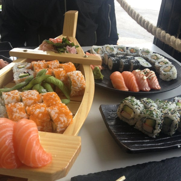 Photo prise au Sushi&#39;n&#39;Roll par Ilkka L. le7/30/2013
