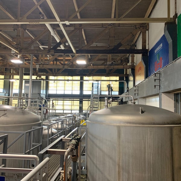 Photo taken at Harpoon Brewery by Johnny B. on 6/8/2023